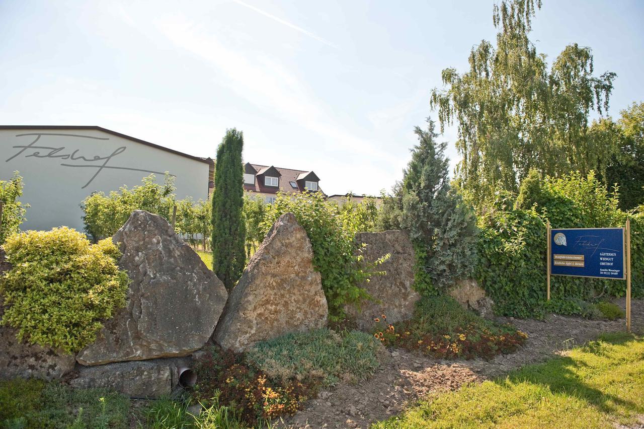 Felshof - Weingut & Gaestehaus Hotel Sommerhausen Exterior photo